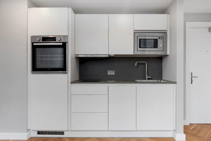 1 Bedroom Flat To Rent In Clapham Common North Side, London, SW4