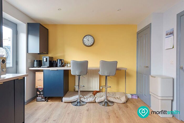 3 Bedroom End Of Terrace House For Sale In Middle Meadow, Shireoaks, Worksop, S81