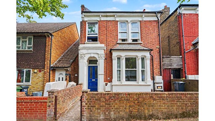 1 Bedroom Flat For Sale In Flat A, Berwyn Road, Tulse Hill, London, SE24