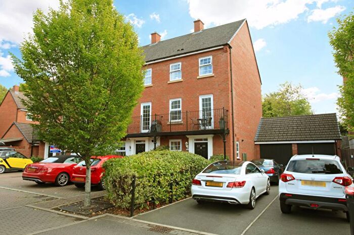 3 Bedroom End Of Terrace House For Sale In Falcons Rest The Dingle, Doseley, TF4