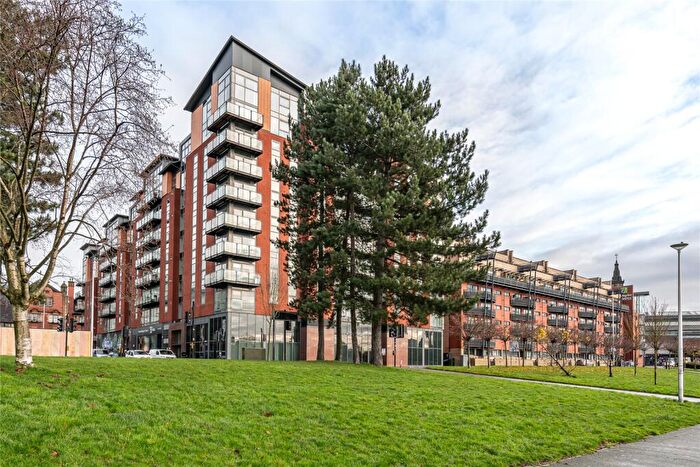 2 Bedroom Apartment To Rent In Dunlop Street, City Centre, Glasgow, G1