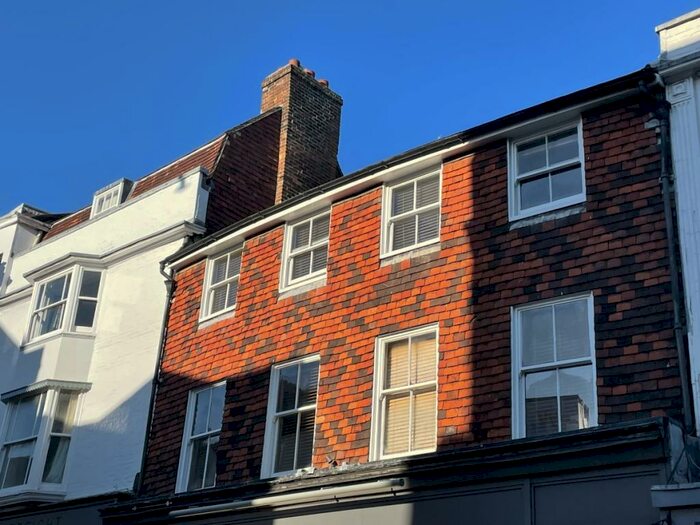 1 Bedroom Flat To Rent In High Street, Lewes, BN7