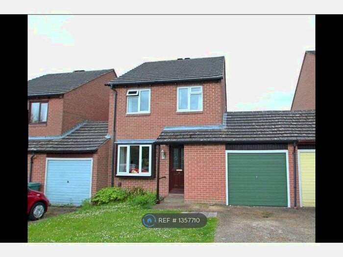 5 Bedroom Detached House To Rent In St. Annes Close, Winchester, SO22