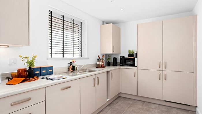 2 Bedroom Flat For Sale In Beagle Road, Cambridge, CB3