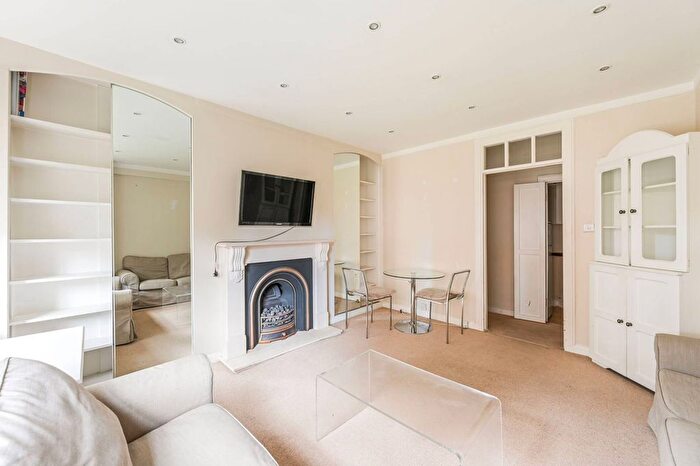 1 Bedroom Flat To Rent In Kings Road, Chelsea, London, SW3