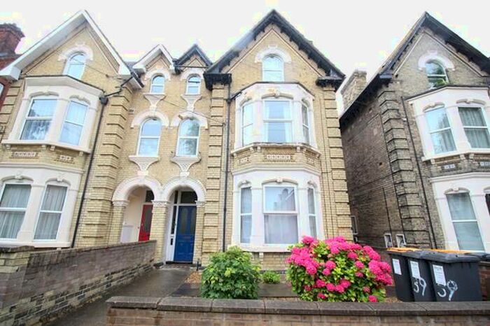 1 Bedroom Property To Rent In Chaucer Road, Bedford, MK40