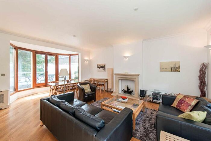 4 Bedroom House To Rent In Grove End Road, St John's Wood, NW8