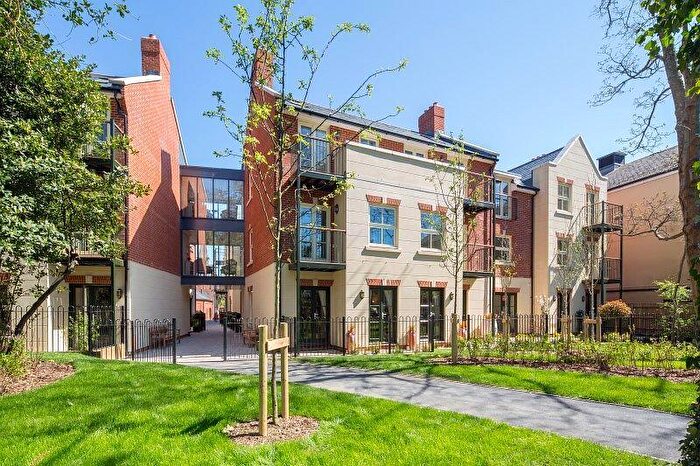 1 Bedroom Retirement Property For Sale In Christchurch Town Centre, BH23