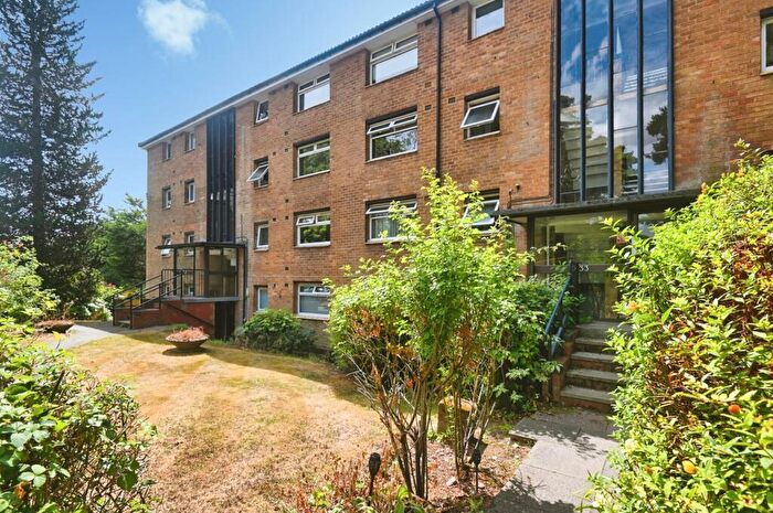 1 Bedroom Flat For Sale In Pages Close, Sutton Coldfield, West Midlands, B75
