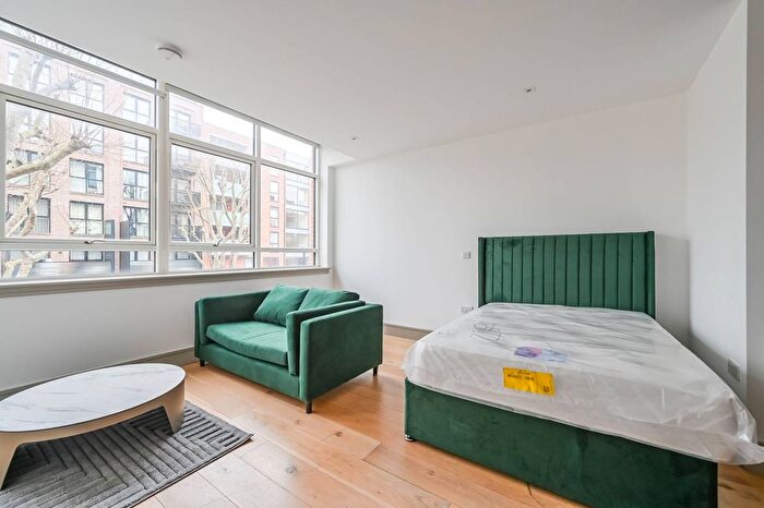 Studio To Rent In Zenith House, Tottenham, London, N15