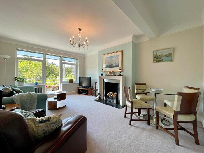 2 Bedroom Apartment For Sale In Durley Chine Court West Cliff Road, Bournemouth, BH2