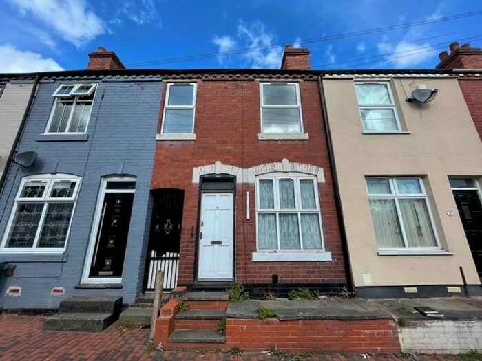 3 Bedroom Property To Rent In Holcroft Street, Tipton, DY4