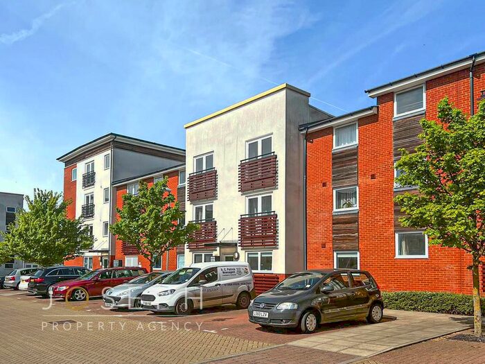 2 Bedroom Flat To Rent In Siloam Place, Ipswich, IP3
