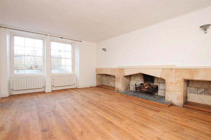 2 Bedroom Flat To Rent In Portland Place, Bath, BA1
