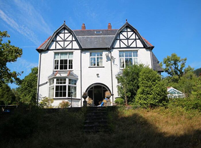 5 Bedroom Detached House For Sale In Nant Gwyn House, Werfa, Aberdare, CF44