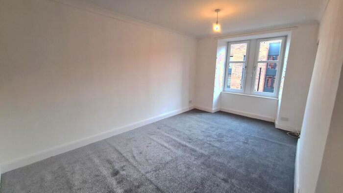 2 Bedroom Flat To Rent In Hathaway Lane, Maryhill, G20