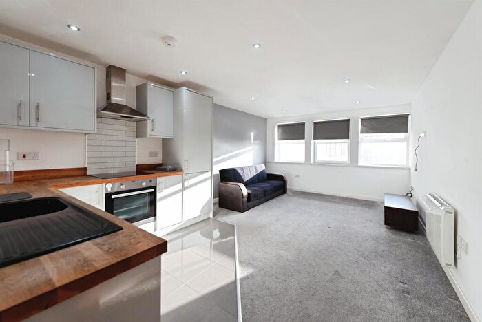 1 Bedroom Flat For Sale In Hulbert Road, Waterlooville, PO7