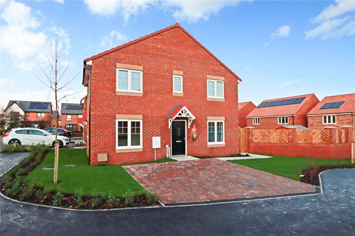 3 Bedroom End Of Terrace House To Rent In Argus Gardens, Ryton, Tyne And Wear, NE40