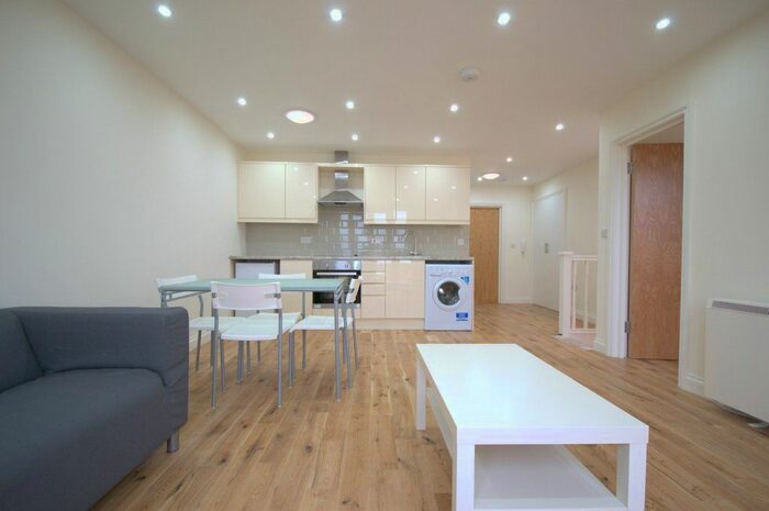 1 Bedroom Flat To Rent In Bedford Hill, London, SW12