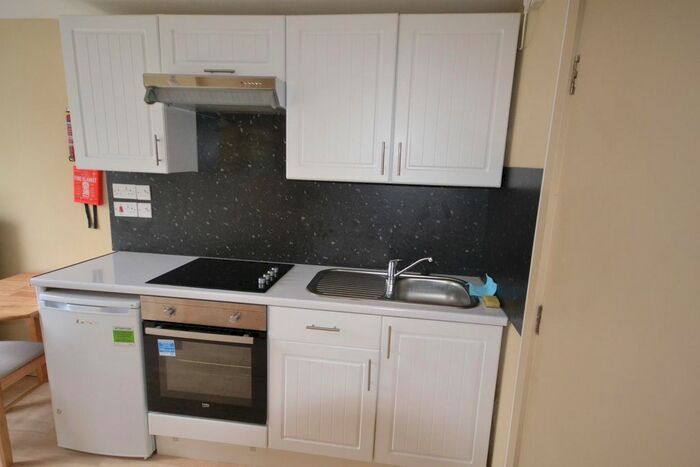 Studio To Rent In Mapesbury Mews, A Station Road, London, NW4