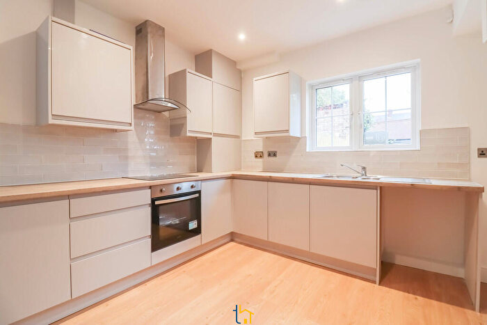 1 Bedroom Detached House To Rent In Ashleigh Road, Leicester, LE3
