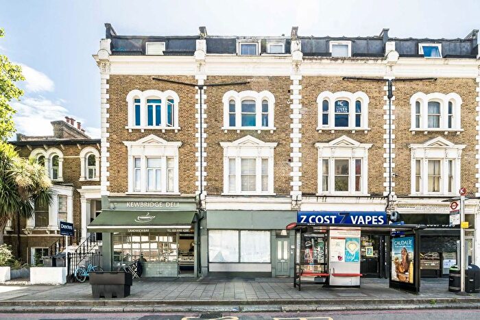 1 Bedroom Flat To Rent In Chiswick High Road, Chiswick, W4