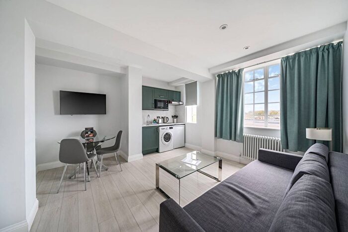 1 Bedroom Flat To Rent In Sloane Avenue, Chelsea, London, SW3