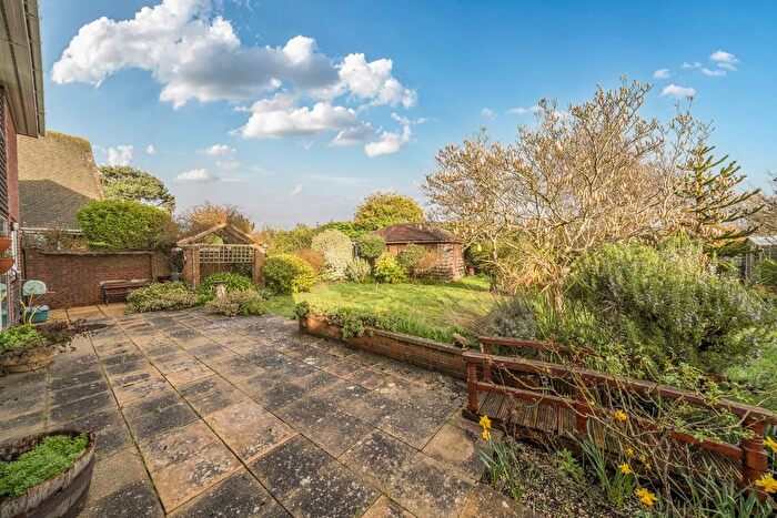 4 Bedroom Property For Sale In St. Aubins Park, Hayling Island, PO11