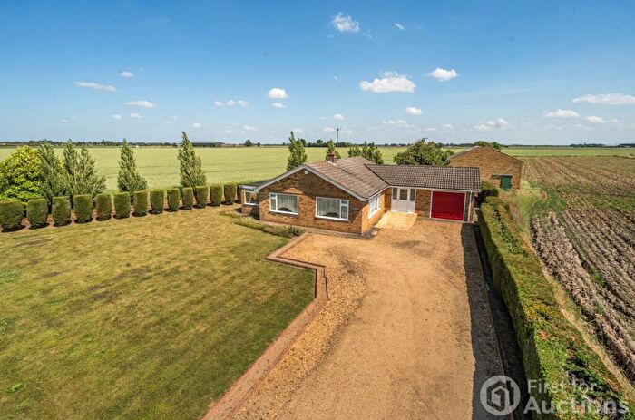 3 Bedroom Bungalow For Sale In Damgate Road, Holbeach, Spalding, PE12