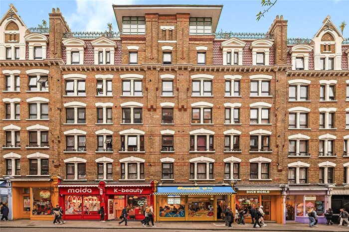 1 Bedroom Flat To Rent In Charing Cross Road, Covent Garden, London, WC2H