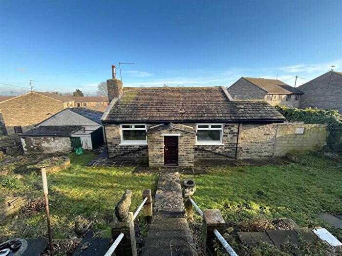 3 Bedroom Detached Bungalow For Sale In Woodside Road, Wyke, Bradford, BD12