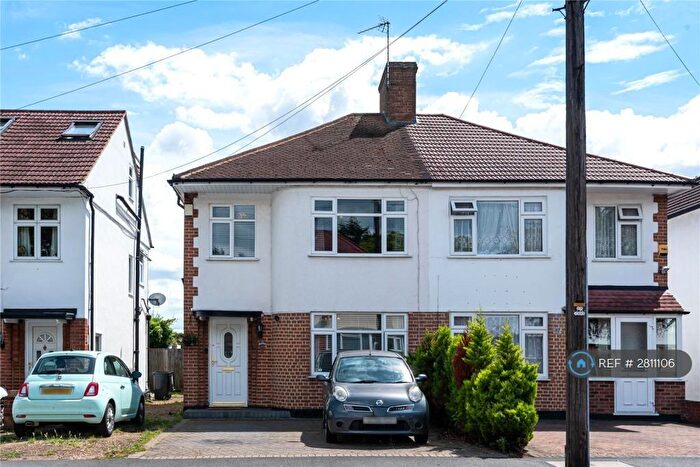 3 Bedroom Semi-Detached House To Rent In Long Drive, Ruislip, HA4
