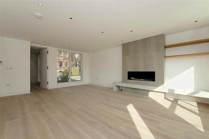 3 Bedroom Property To Rent In Compton Avenue, London, N1