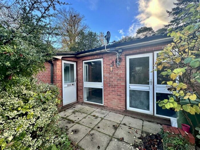 1 Bedroom Bungalow To Rent In Yarmouth Road, Norwich, NR7