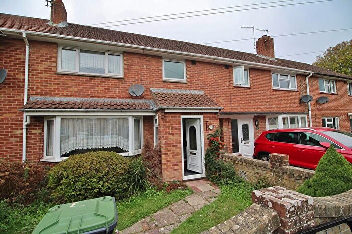 3 Bedroom Terraced House For Sale In Parkhouse Farm Way, Leigh Park, PO9