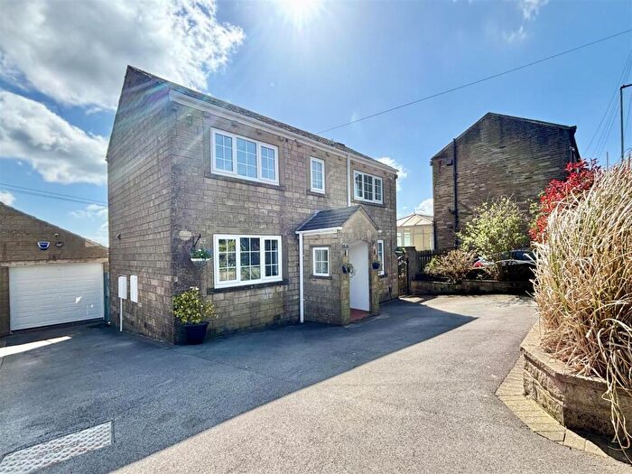 3 Bedroom Detached House For Sale In Ford, Queensbury, Bradford, BD13