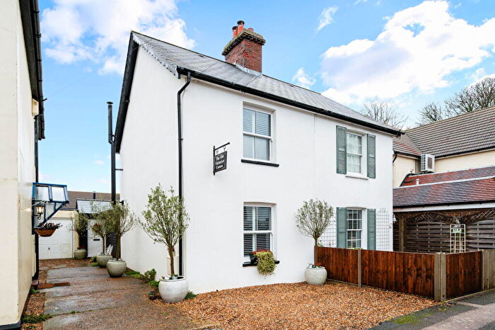 2 Bedroom Semi Detached House For Sale In Diceland Road, Banstead, SM7