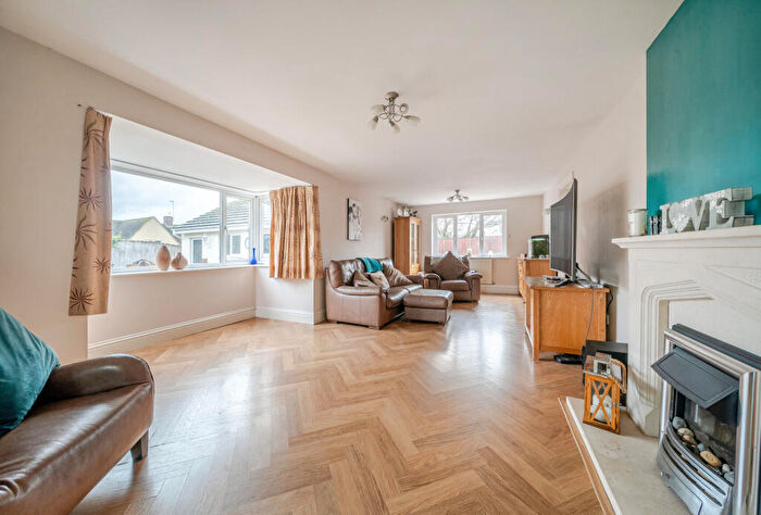 5 Bedroom Detached House For Sale In Crawley Road, Witney, Oxfordshire, OX28