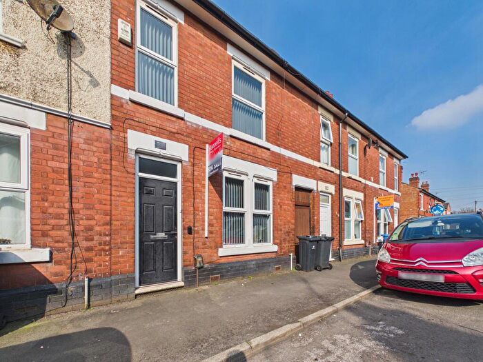 2 Bedroom Terraced House For Sale In Francis Street, DE21