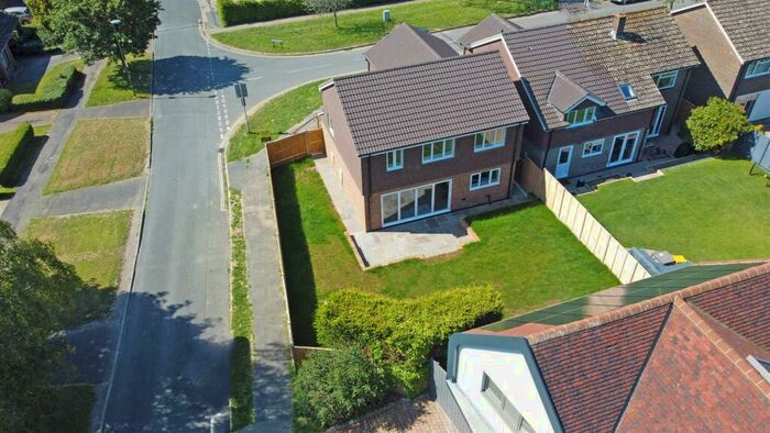 4 Bedroom Detached House For Sale In Brambling Road, Horsham, RH13