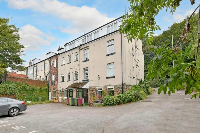 1 Bedroom Flat For Sale In Chesterfield Road, Dronfield, S18