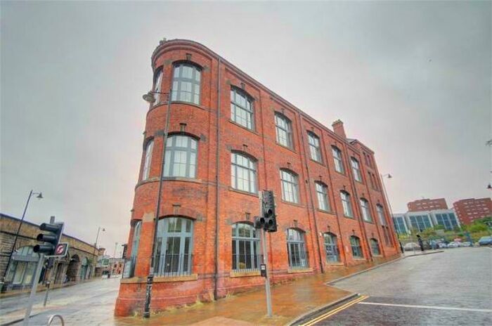 2 Bedroom Apartment To Rent In Worsdell House, Gateshed, NE8