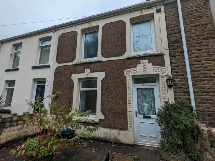 3 Bedroom Property To Rent In Brookville Drive, Skewen, Neath, SA10