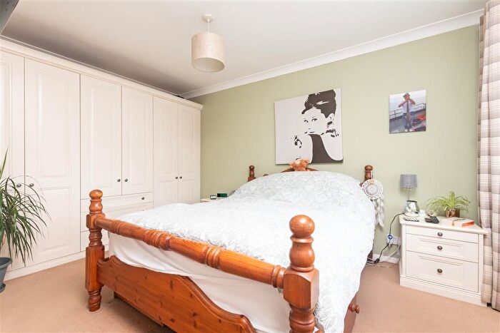 2 Bedroom Semi-Detached Bungalow For Sale In Multon Road, West Kingsdown, Sevenoaks, Kent, TN15