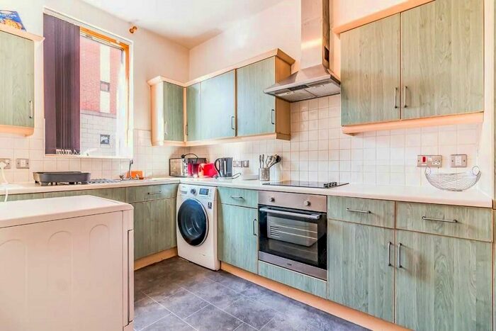 3 Bedroom Terraced House To Rent In Kennet Street, London, E1W