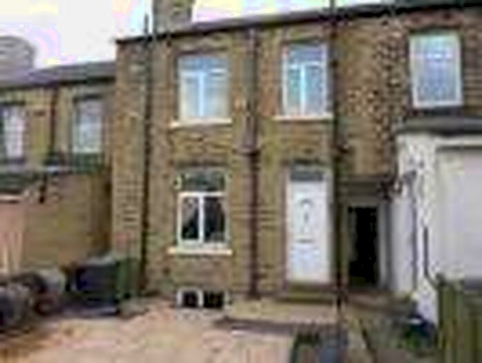 2 Bedroom Terraced House To Rent In May Street, Crosland Moor, Huddersfield, HD4