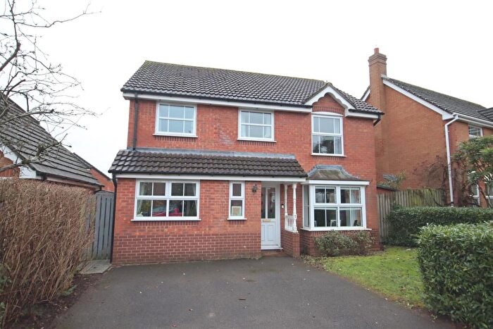 5 Bedroom Detached House For Sale In Aintree Drive, Chippenham, SN14