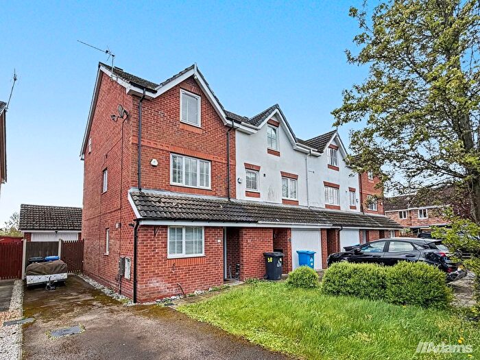 3 Bedroom Town House For Sale In Brackenwood Drive, Widnes, WA8