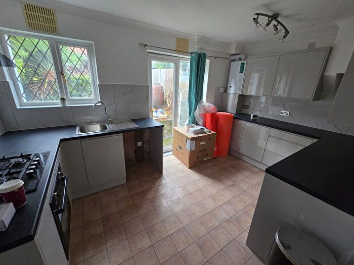3 Bedroom Semi-Detached House To Rent In Pound Park Road, Charlton, London, SE7