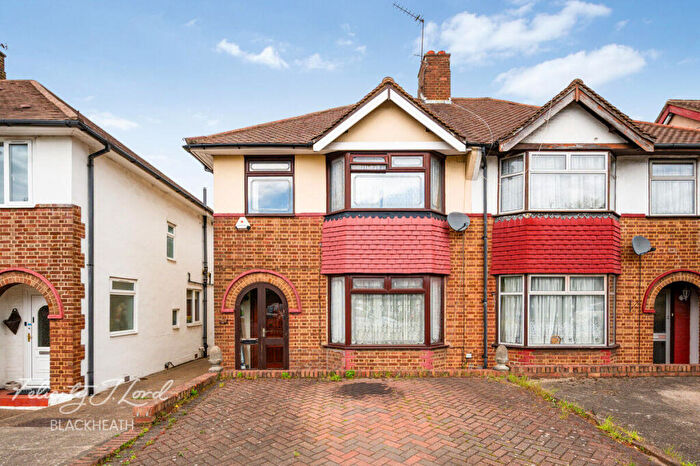 3 Bedroom Semi-Detached House For Sale In Rochester Way, Eltham, SE9